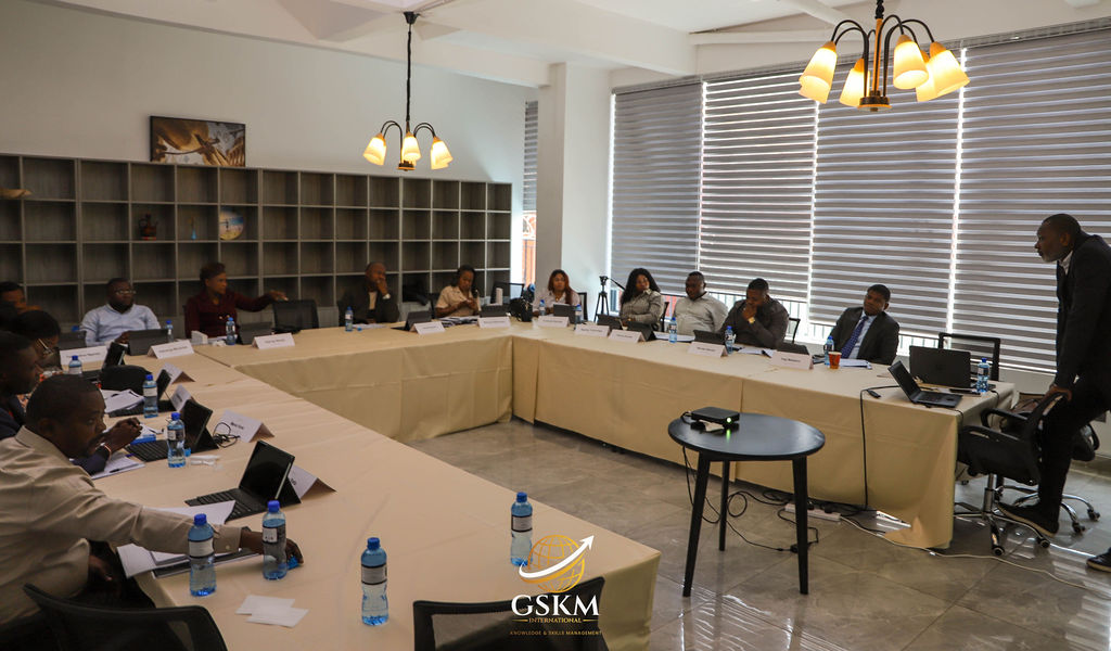 Participants réunis lors d'une formation GSKM International